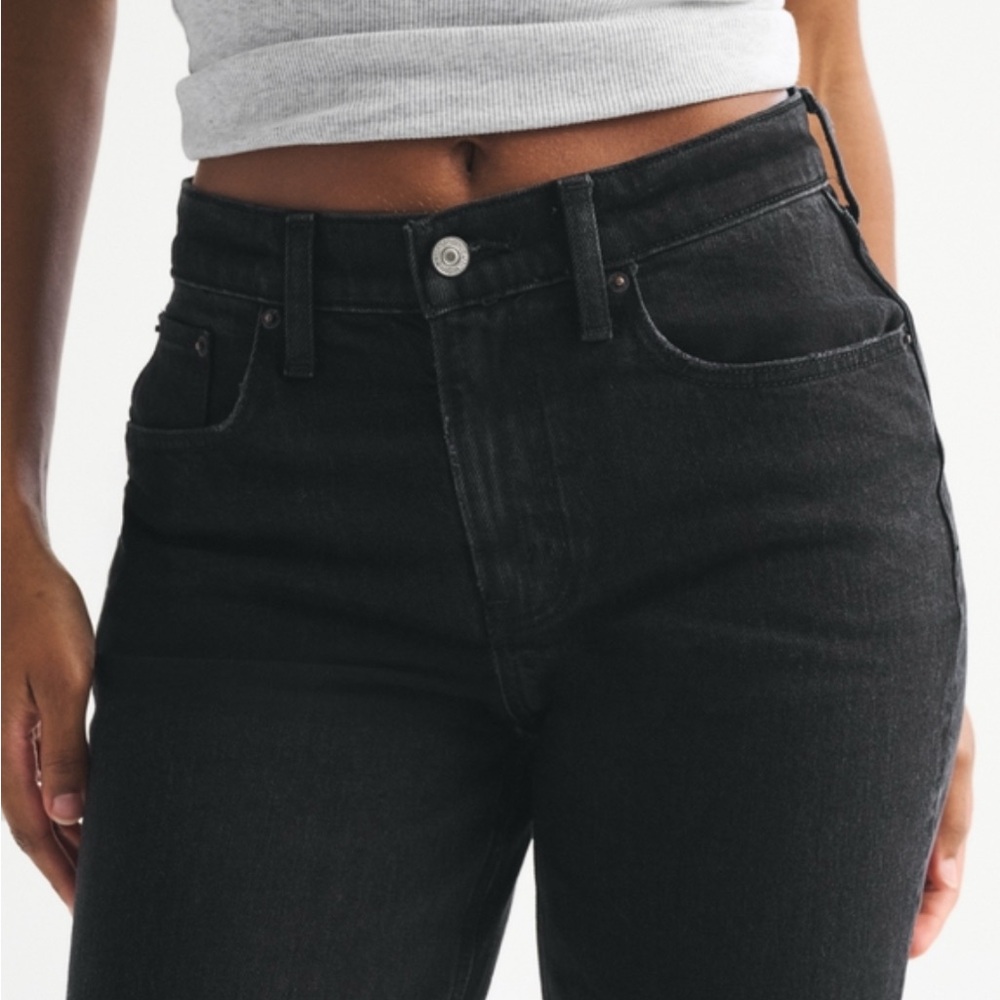 NWT Abercrombie & Fitch Curve Love ‘90s Straight Mid Rise Black Women's Jeans
